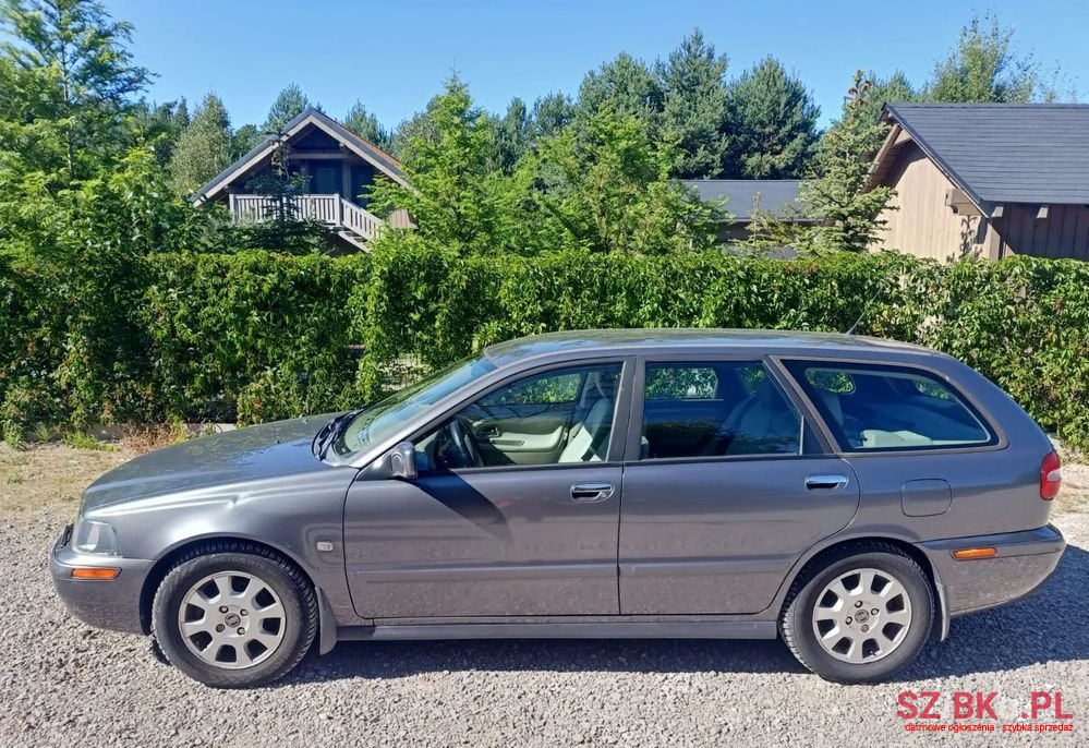 2003' Volvo V40 1.8 photo #4