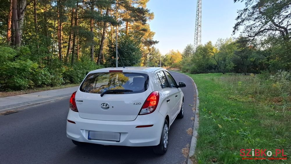 2013' Hyundai i20 1.25 Comfort photo #6