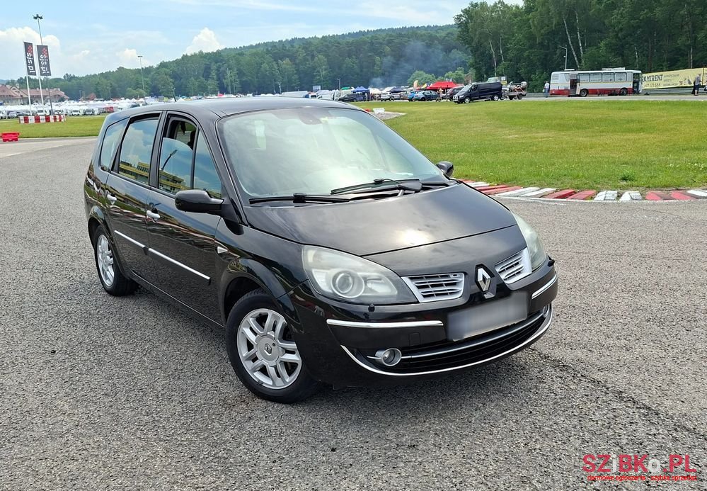2008' Renault Scenic photo #5