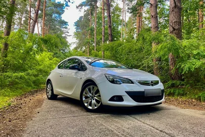 2013' Opel Astra