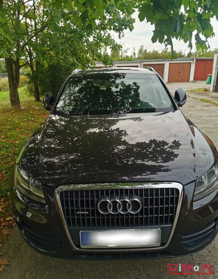 2008' Audi Q5 2.0 Tdi Quattro photo #1