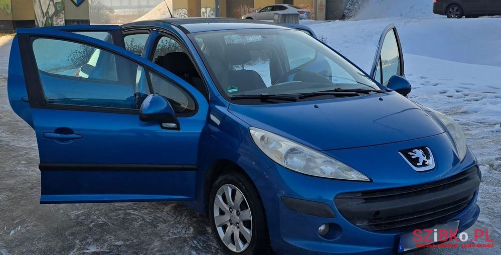 2006' Peugeot 207 90 Tendance photo #3