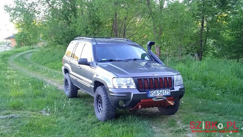 2004' Jeep Grand Cherokee photo #2