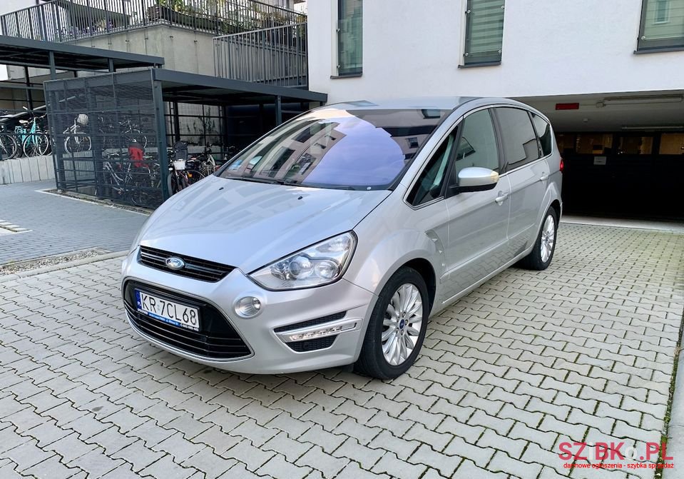 2011' Ford S-Max photo #1