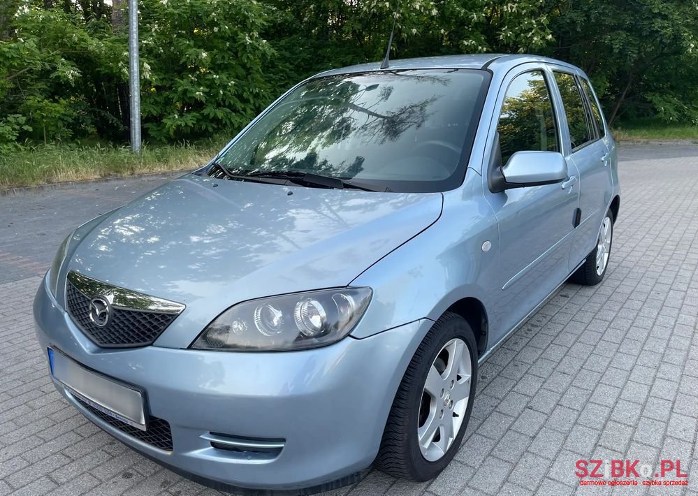 2005' Mazda 2 1.4 Active photo #4