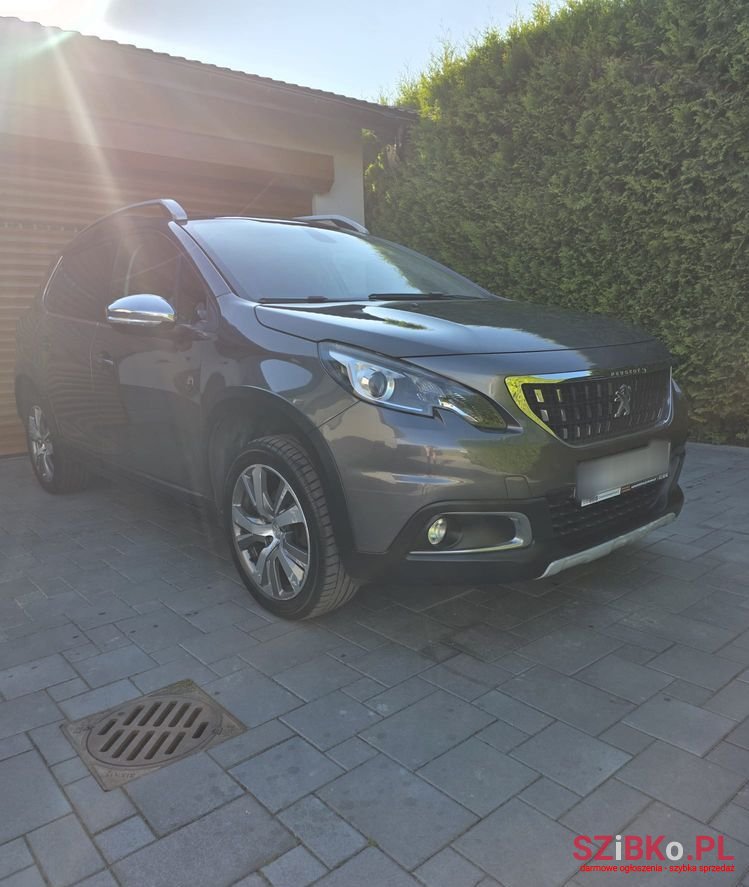 2018' Peugeot 2008 photo #1