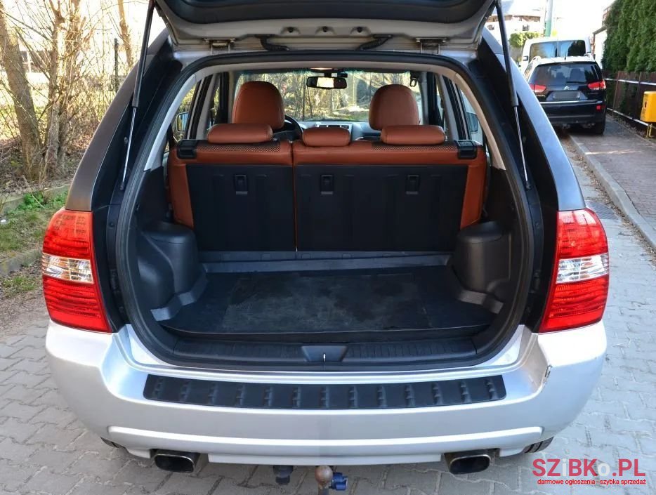 2005' Kia Sportage photo #2