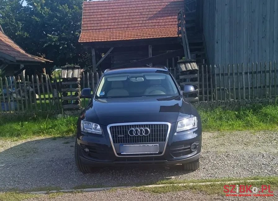 2010' Audi Q5 photo #3