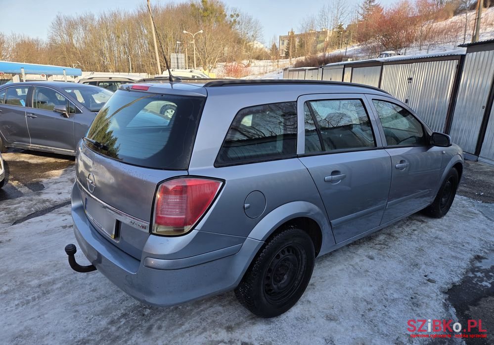 2005' Opel Astra 1.7 Dti photo #2