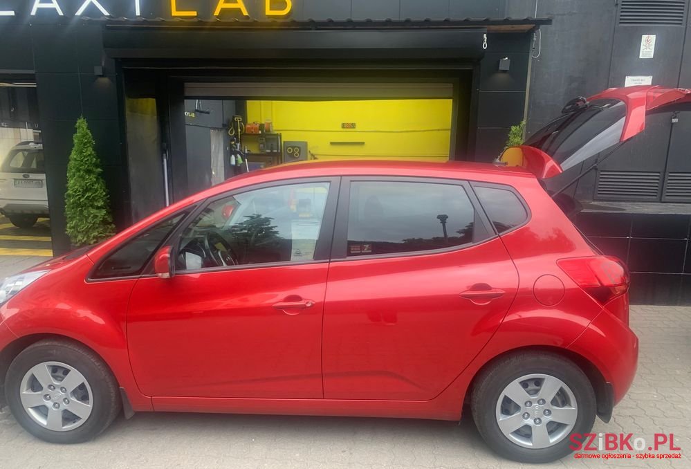 2018' Kia Venga photo #2