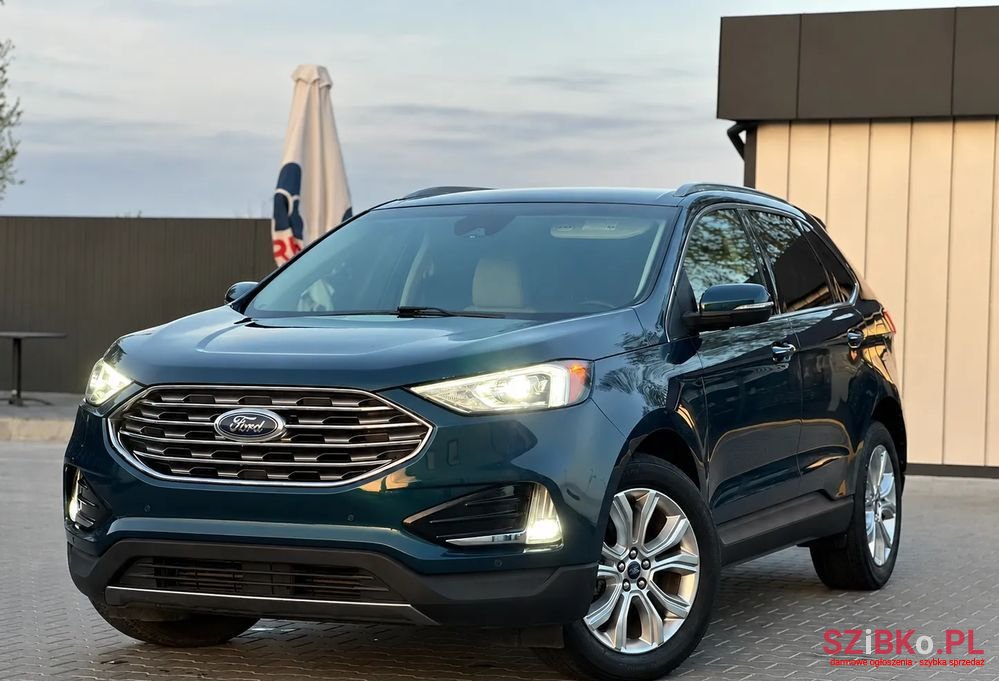 2020' Ford Edge photo #1
