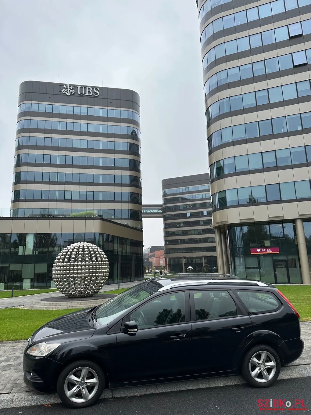 2010' Ford Focus photo #4