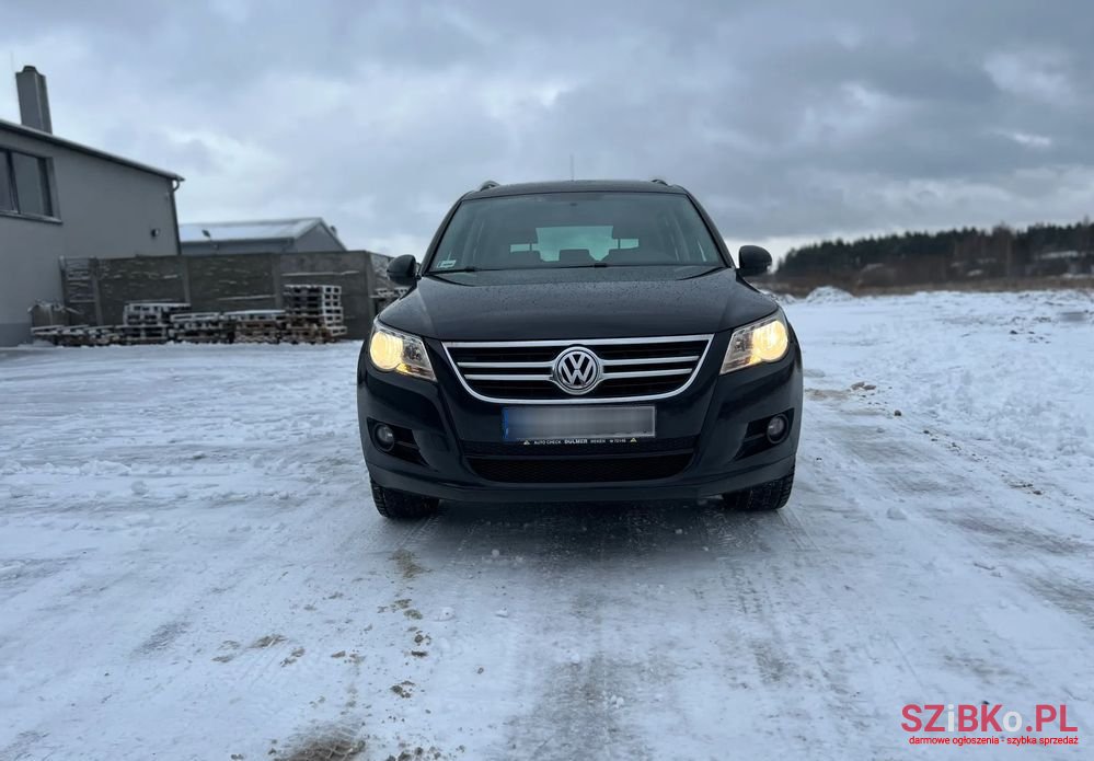 2009' Volkswagen Tiguan photo #2