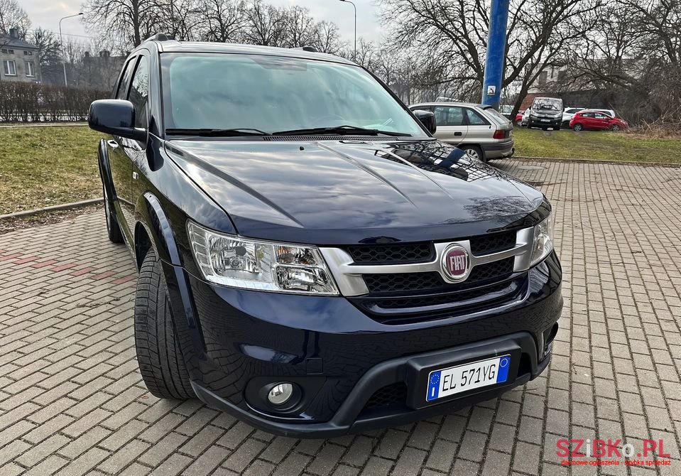 2012' Fiat Freemont photo #6