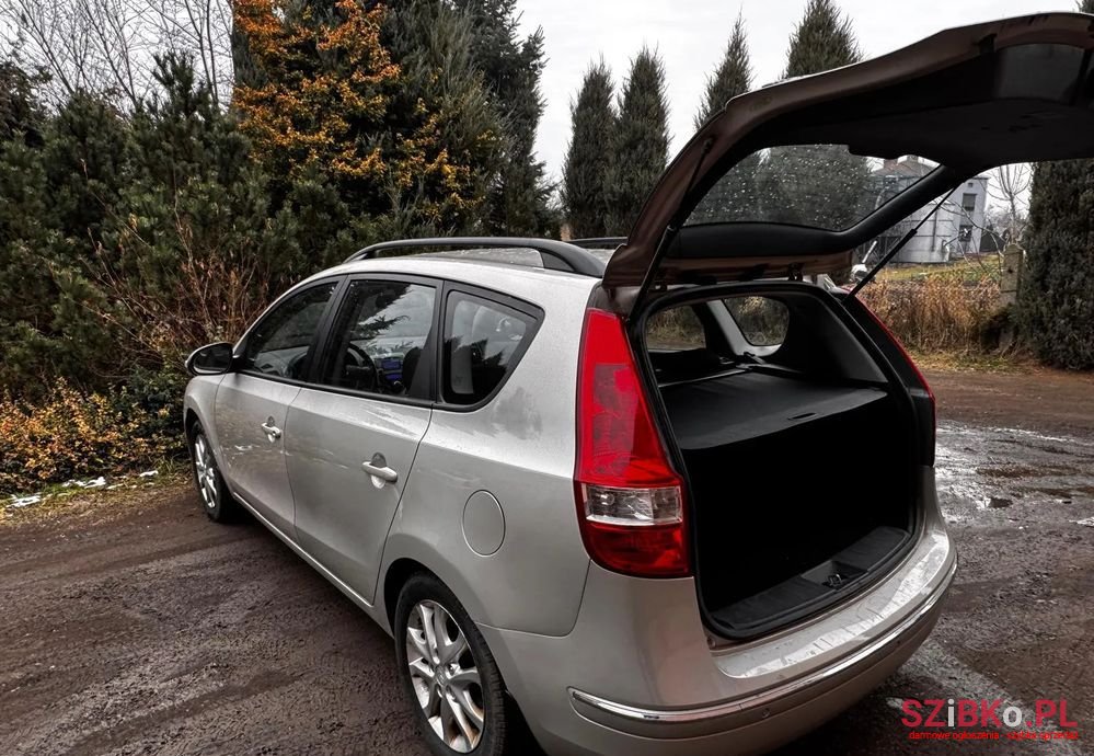 2009' Hyundai i30 photo #5