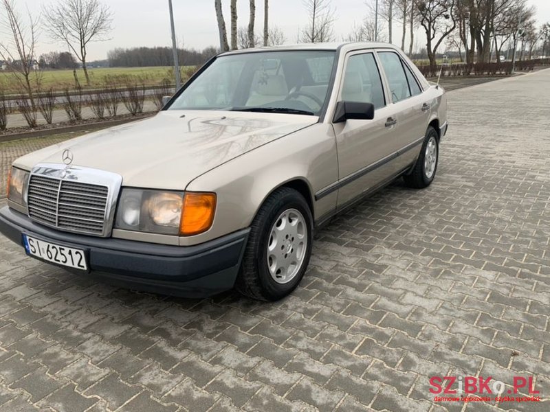 1988' Mercedes-Benz W124 photo #3