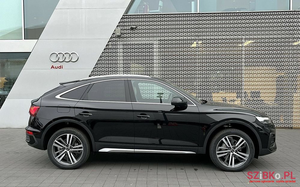 2024' Audi Q5 Sportback photo #6