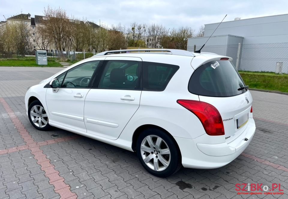 2011' Peugeot 308 photo #3