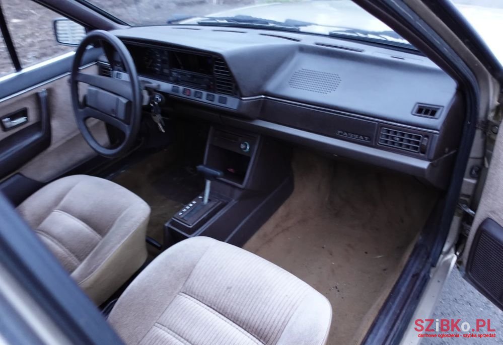 1985' Volkswagen Passat photo #4
