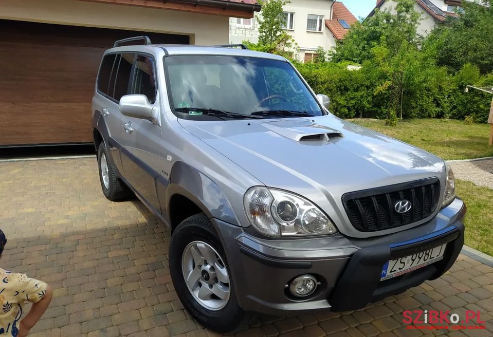 2003' Hyundai Terracan photo #3