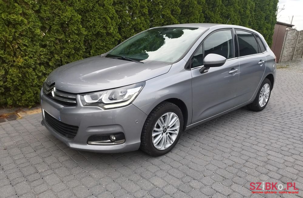 2017' Citroen C4 photo #1