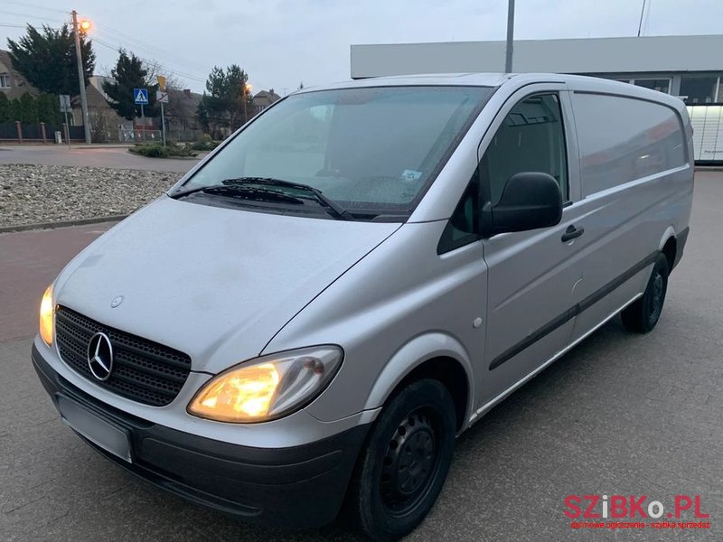 2004' Mercedes-Benz Vito photo #1