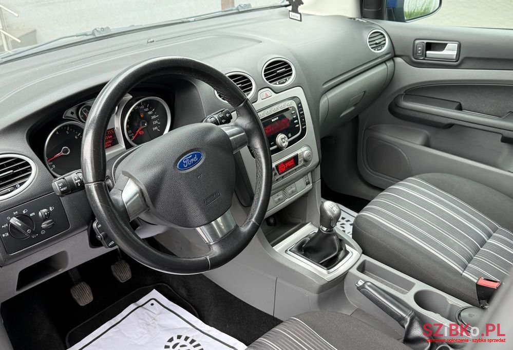 2009' Ford Focus 1.6 16V Titanium photo #6