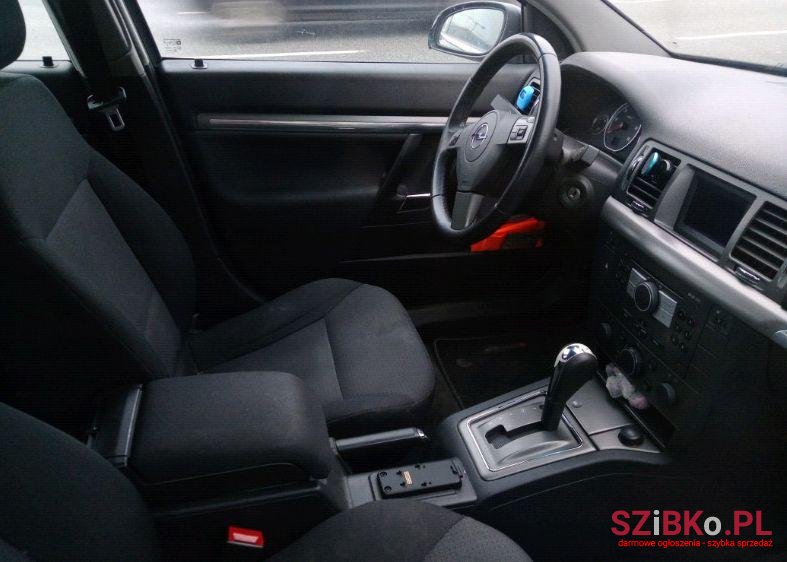 2005' Opel Vectra photo #2