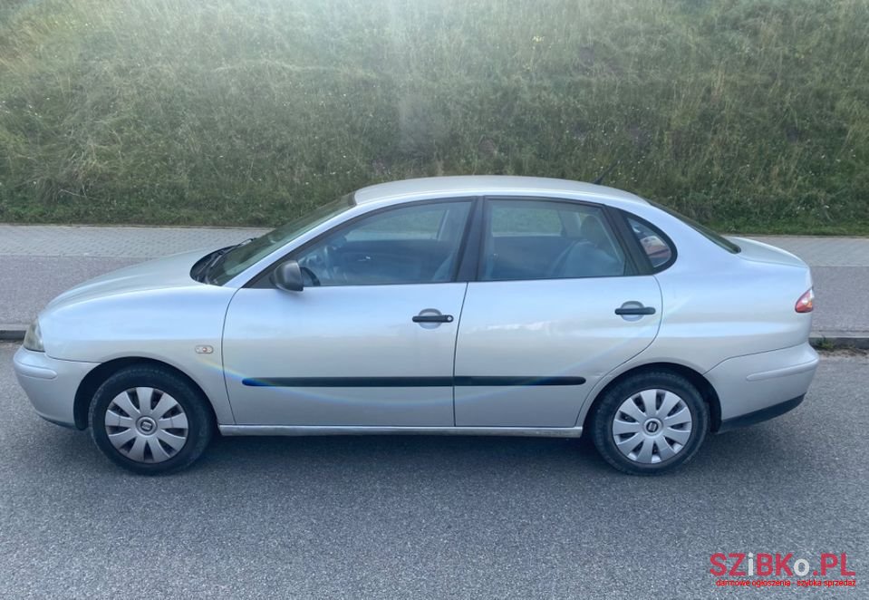 2003' SEAT Cordoba photo #4