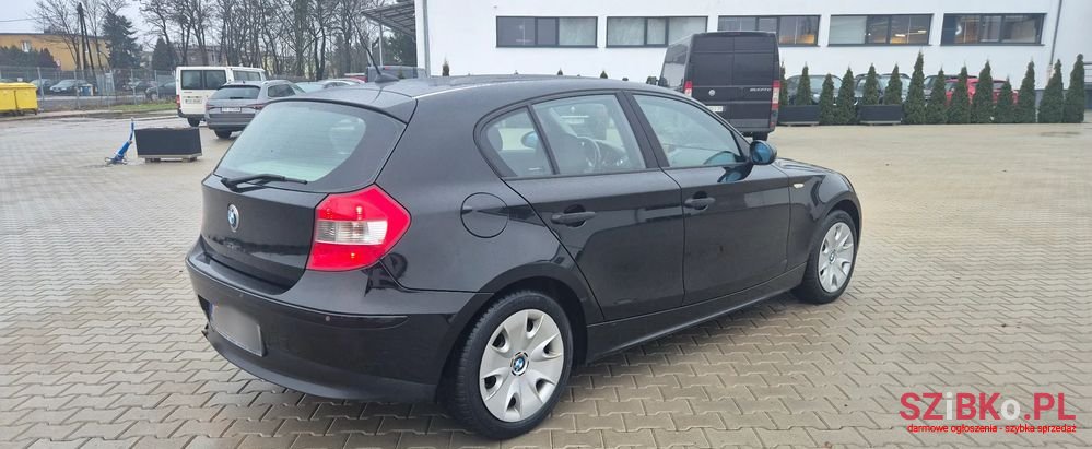 2006' BMW 1 Series photo #3