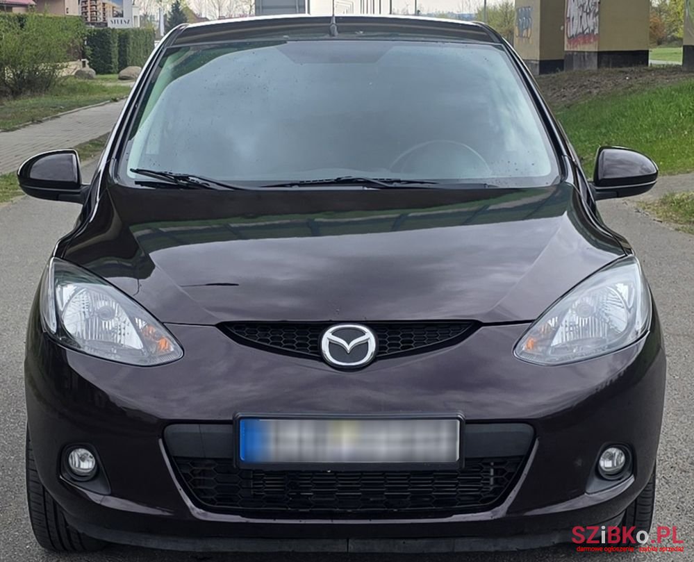 2011' Mazda 2 1.3 Mzr Active photo #3