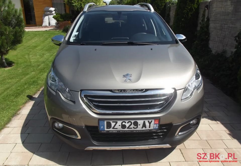 2016' Peugeot 2008 photo #2