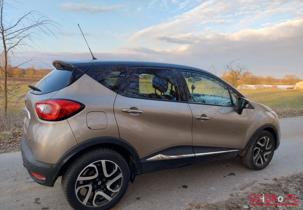 2016' Renault Captur photo #5
