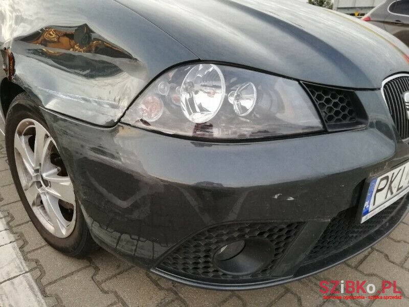 2008' SEAT Ibiza photo #2