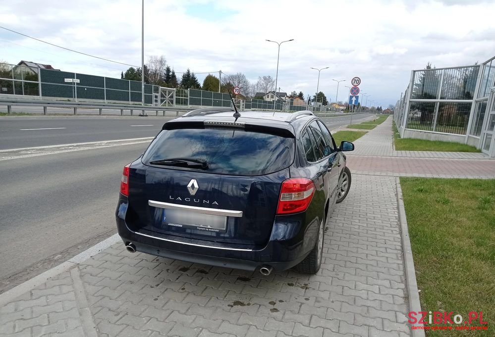 2008' Renault Laguna 2.0 Dci Initiale photo #3