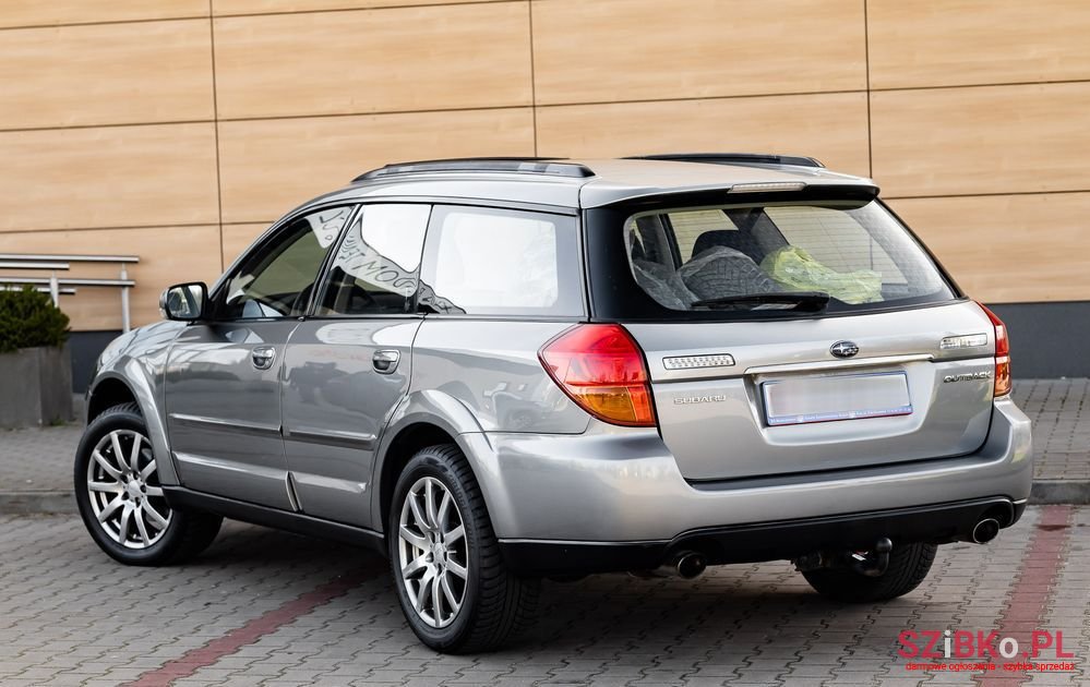 2006' Subaru Outback photo #3