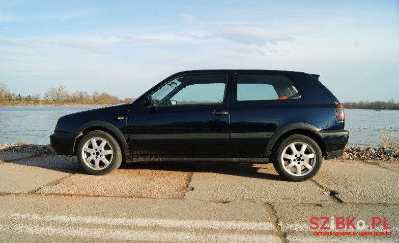 1997' Volkswagen Golf photo #1