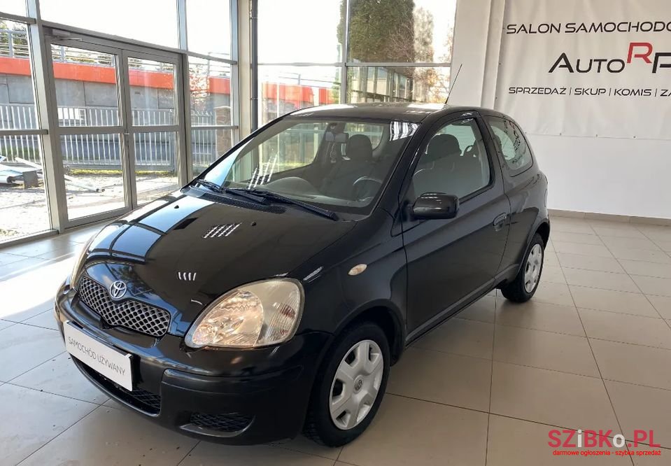 2005' Toyota Yaris photo #3
