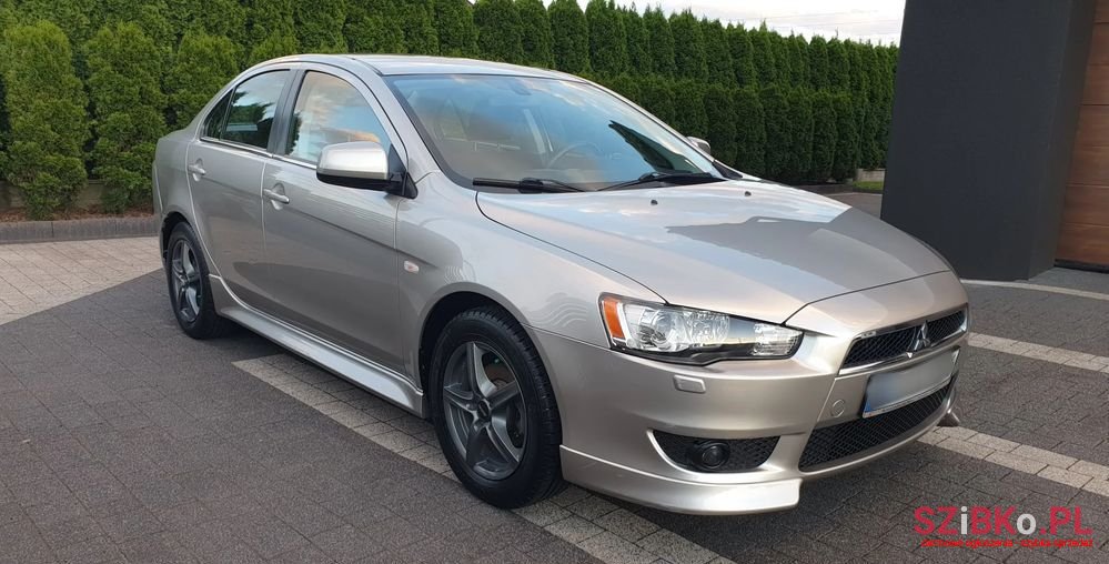 2015' Mitsubishi Lancer photo #3