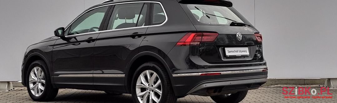 2017' Volkswagen Tiguan photo #4