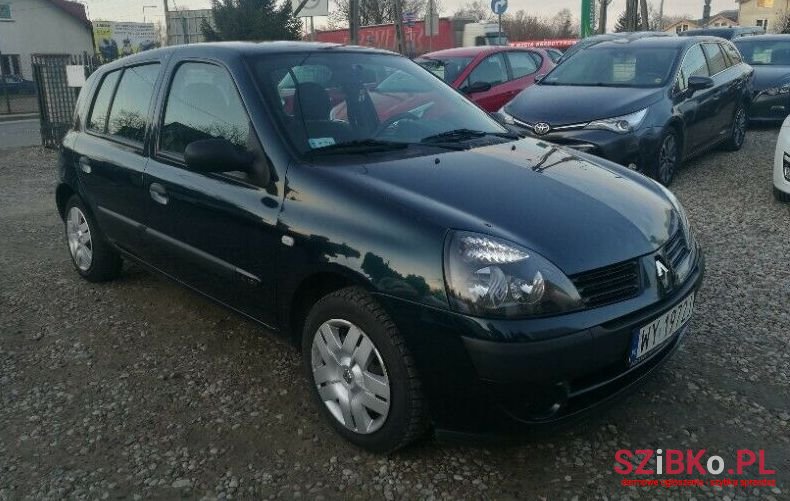 2004' Renault Clio photo #1