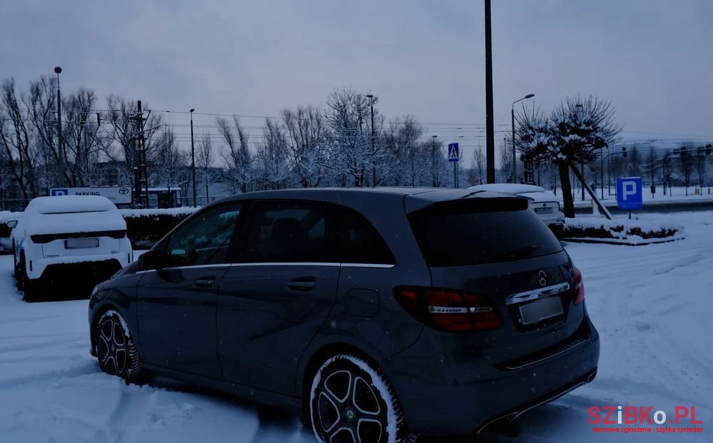 2016' Mercedes-Benz B-Class 250 4-Matic photo #6