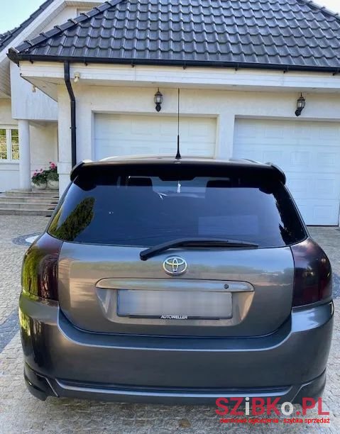 2004' Toyota Corolla 1.6 Vvt-I Dynamic photo #3