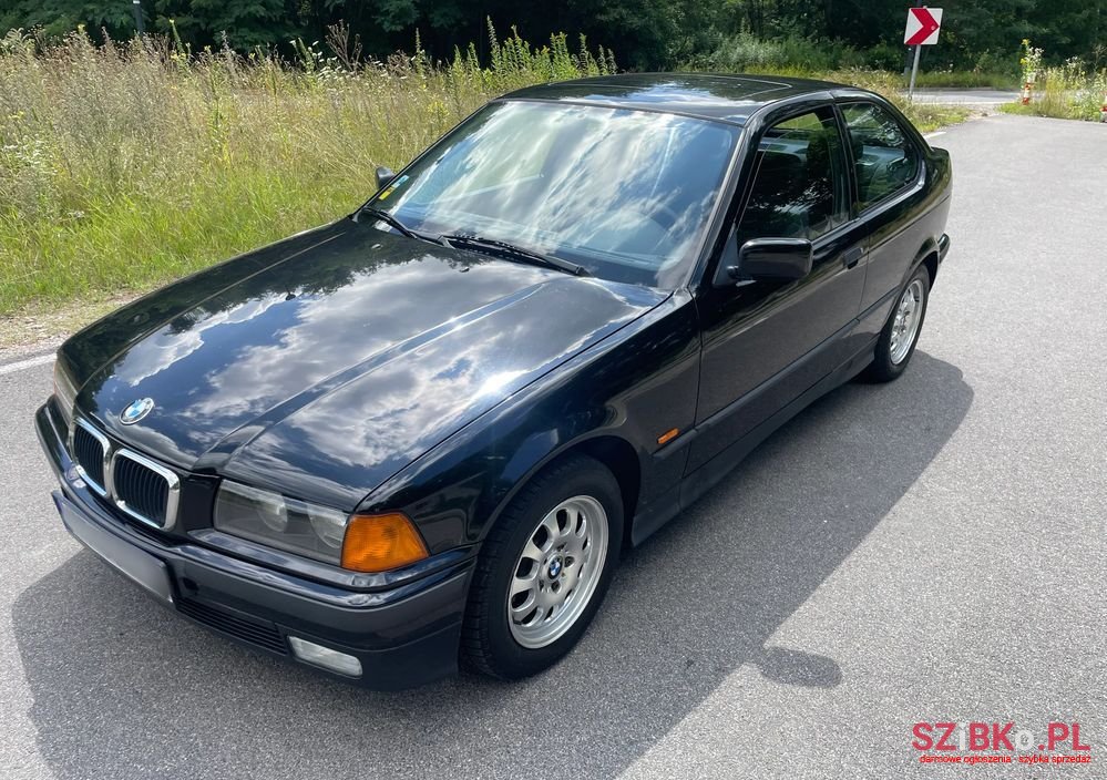 1998' BMW 3 Series 316I photo #1