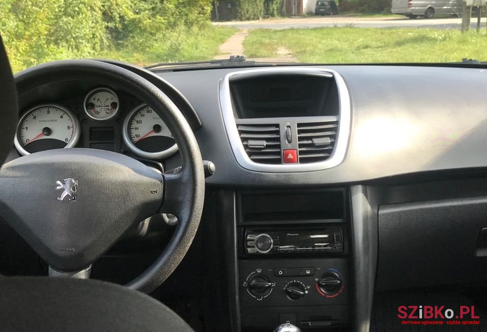 2008' Peugeot 207 photo #6