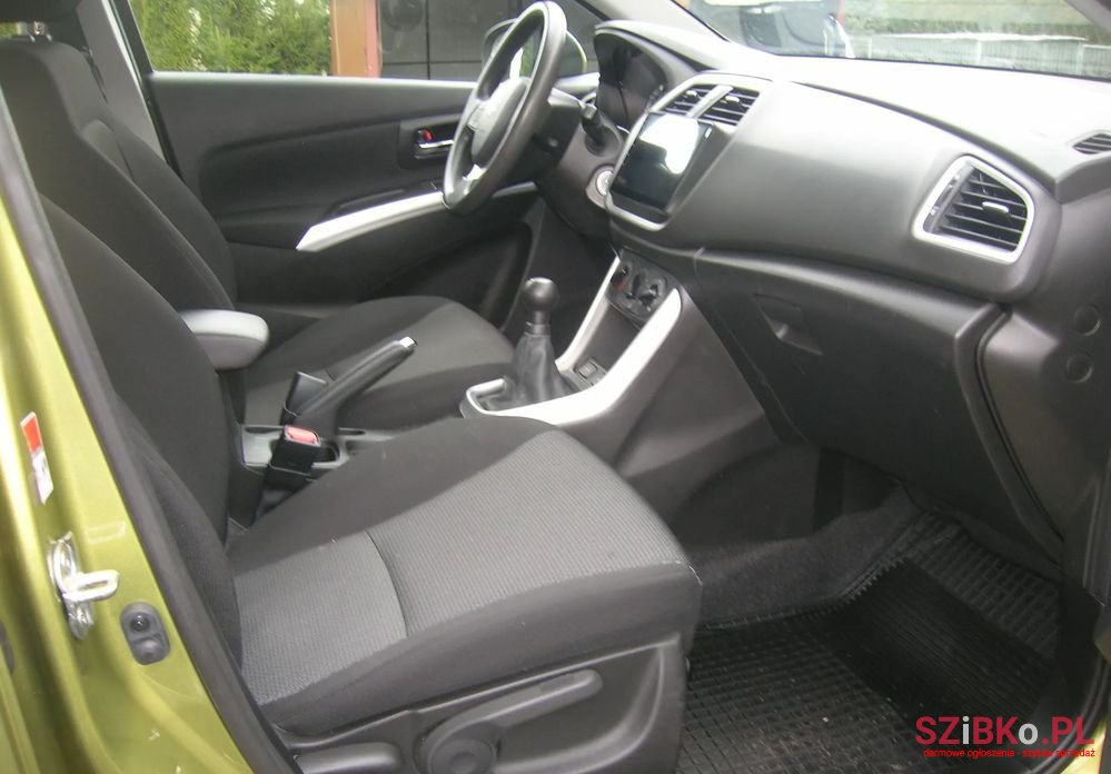 2015' Suzuki SX4 S-Cross 1.6 Comfort photo #5