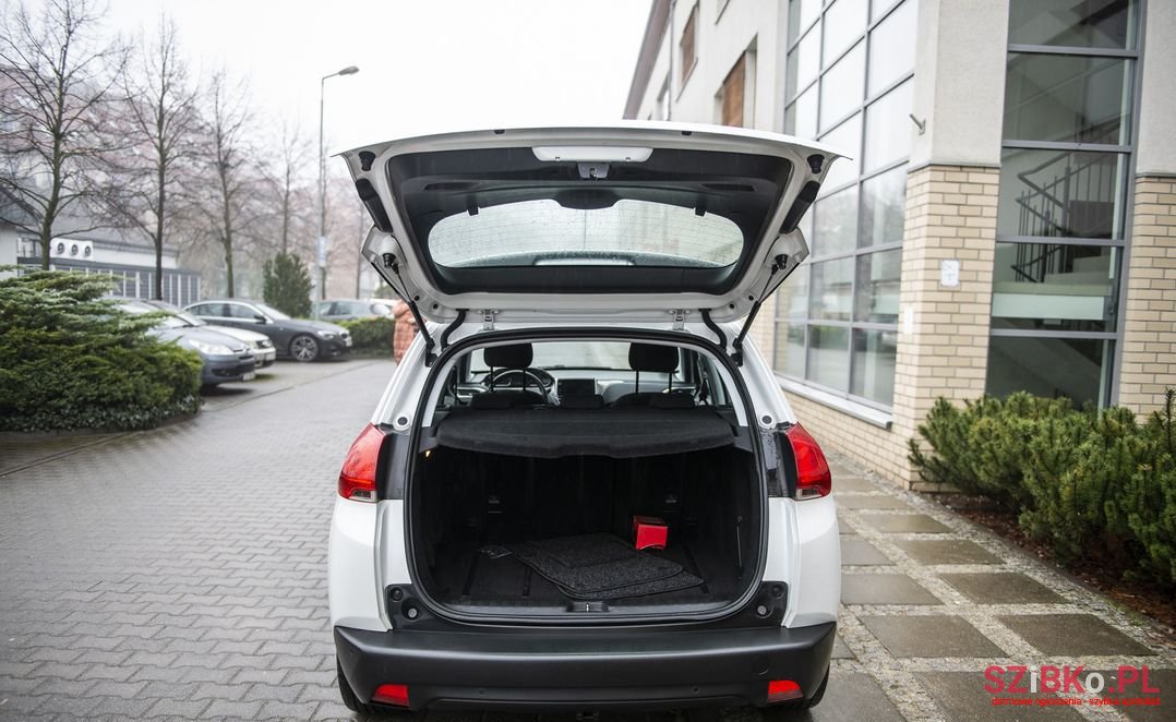2013' Peugeot 2008 photo #6