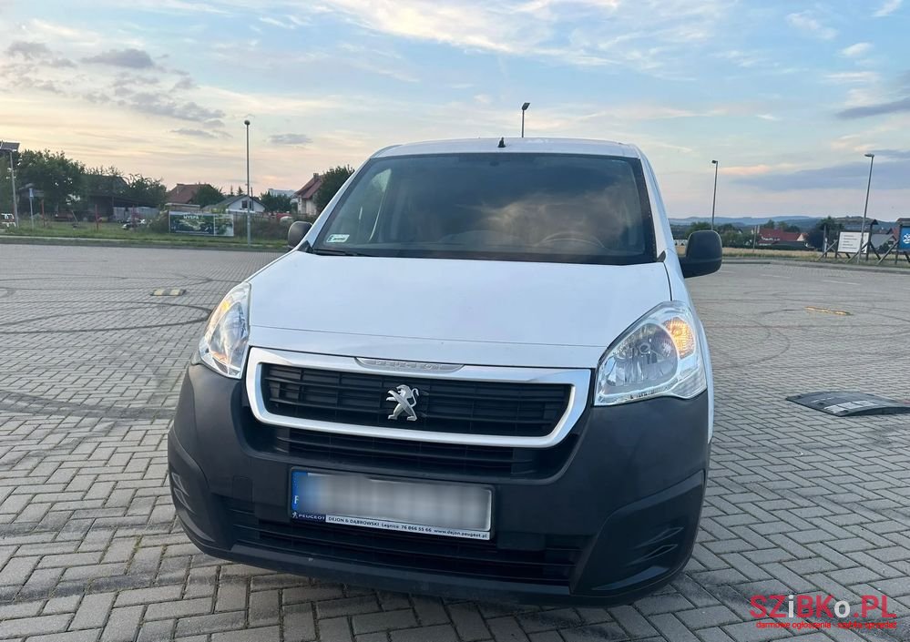 2017' Peugeot Partner photo #2
