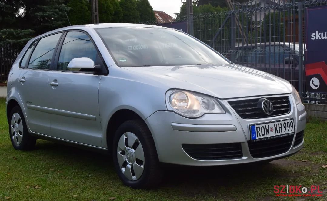 2008' Volkswagen Polo photo #6