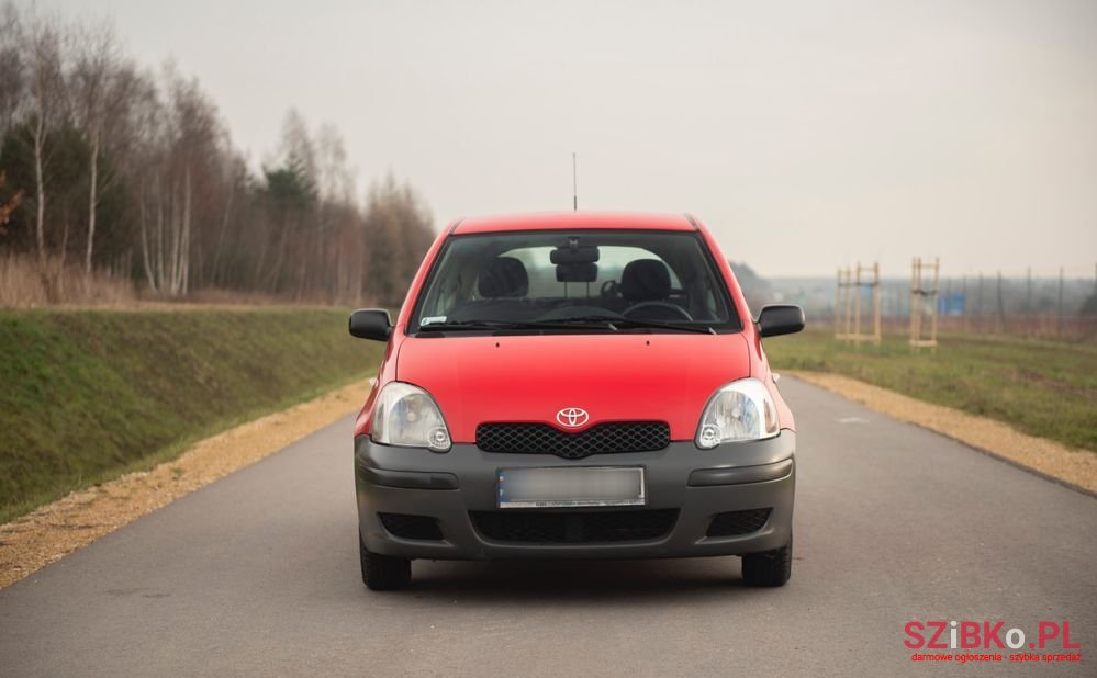 2004' Toyota Yaris 1.0 Base photo #3